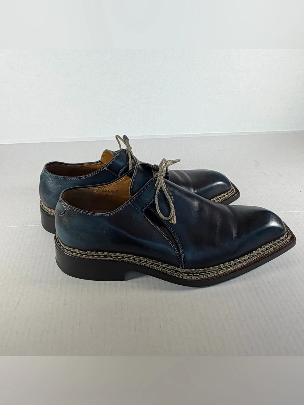Bettanin & Venturi Handmade Men's Leather Derby Shoes in Deep Navy